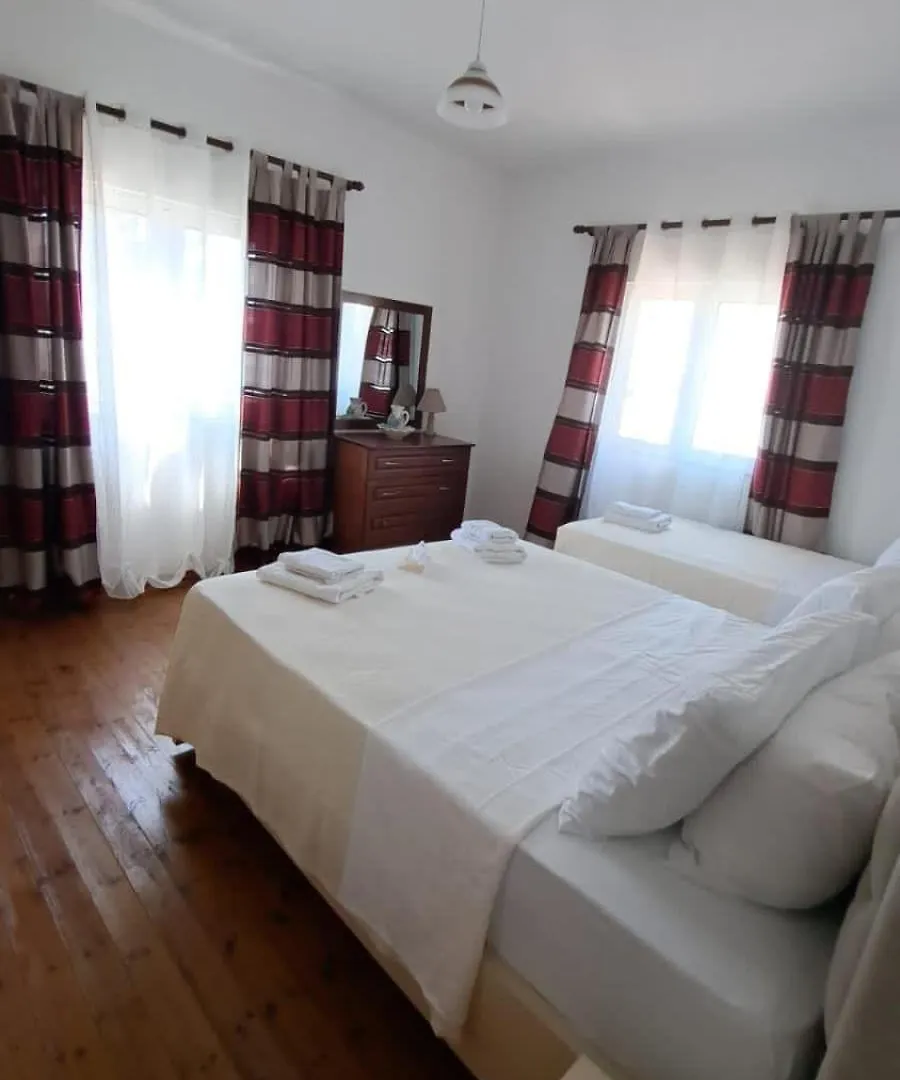 Guest house Vila Almar Ksamil Hotel