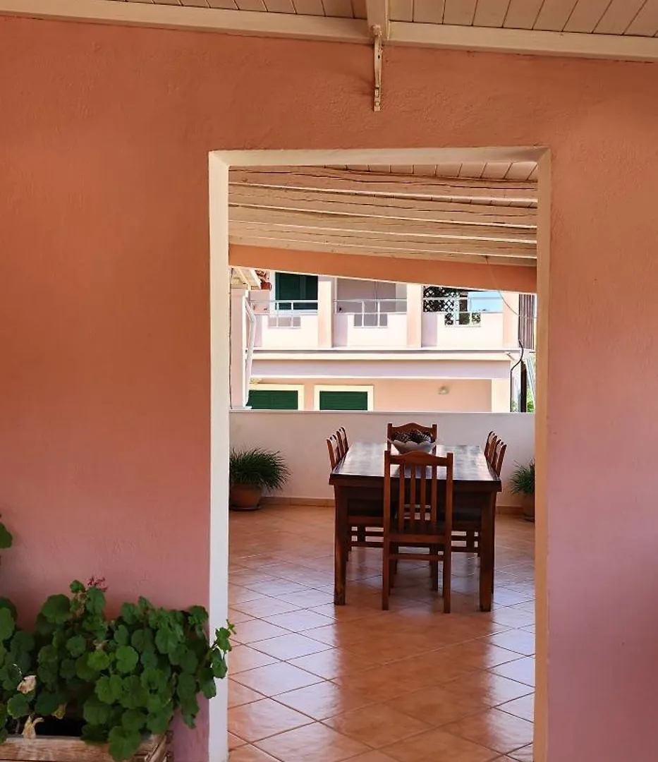 Vila Almar Ksamil Hotel 0*,  Albania