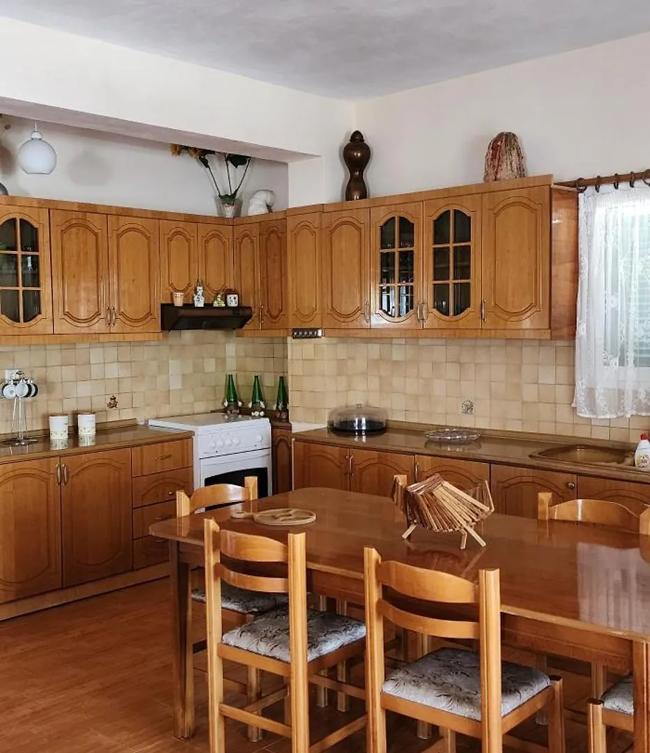 Guest house Vila Almar Ksamil Hotel